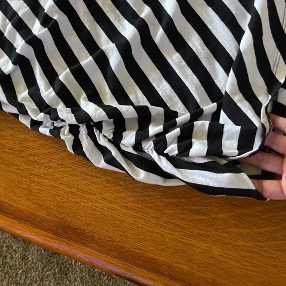 Cato Tee size 18/20W - Picture 4 of 4